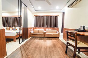 Fabhotel Stayz Inn Us Consulate