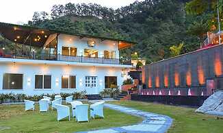 Fabhotel Prime The Aravali Resort