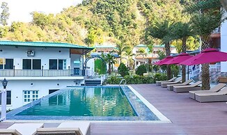 Fabhotel Prime The Aravali Resort