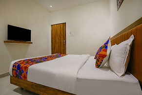 Fabhotel Moonlite Residency