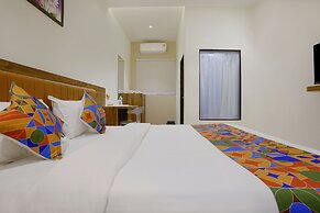 Fabhotel Moonlite Residency