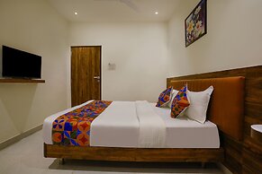 Fabhotel Moonlite Residency