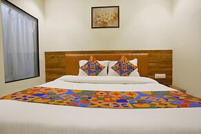 Fabhotel Moonlite Residency