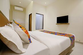 Fabhotel Moonlite Residency