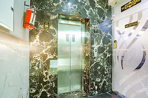 Fabhotel The Palacio