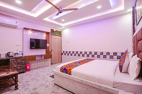 Fabexpress Dau Ji Residency