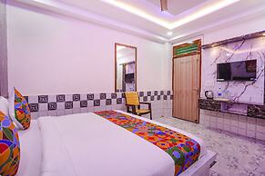 Fabexpress Dau Ji Residency