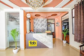 Fabhotel Royal Regency I