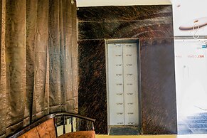 Fabhotel Royal Regency I