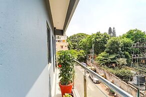 Fabhotel Metro Suites