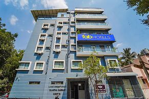 Fabhotel Metro Suites