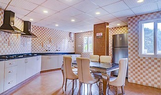 Fabhotel Turning Point