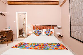 Fabhotel Arastu Plaza