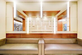Fabhotel Arastu Plaza