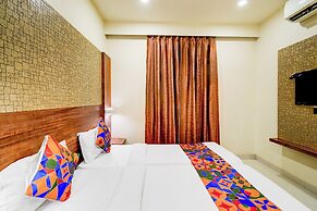 Fabhotel Arastu Plaza