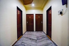 Fabhotel The Imperial Green