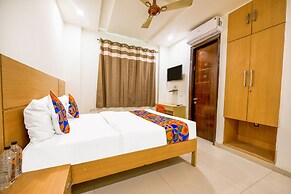 Fabhotel Silver Crown I