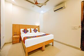 Fabhotel Silver Crown I