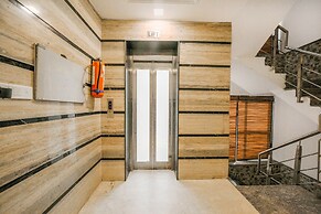 Fabhotel Silver Crown I