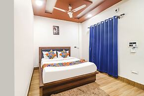 Fabhotel Roadside Inn