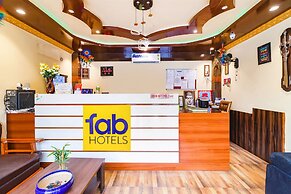 Fabhotel Roadside Inn