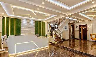 Fabhotel Marella Suites