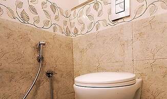 Fabhotel Marella Suites