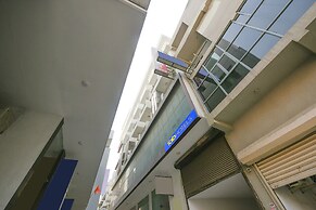 Fabhotel Laxmi Palace