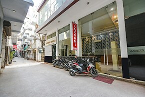 Fabhotel Laxmi Palace