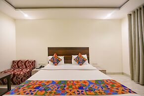 Fabhotel Laxmi Palace