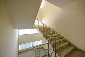 Fabhotel Laxmi Palace