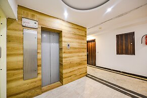 Fabhotel Laxmi Palace