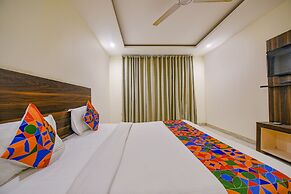 Fabhotel Laxmi Palace