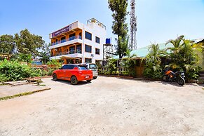 Fabexpress Prajakta Holiday Inn