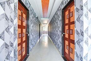 Fabexpress Prajakta Holiday Inn