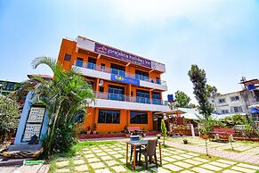 Fabexpress Prajakta Holiday Inn