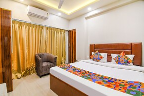 Fabhotel The Luxurie International