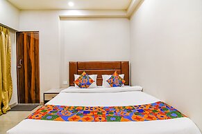 Fabhotel The Luxurie International