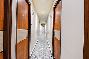 Fabhotel The Luxurie International