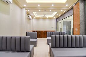 Fabhotel The Luxurie International