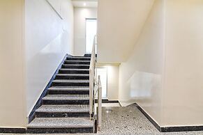 Fabhotel The Luxurie International