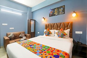 Fabhotel Dream Palace