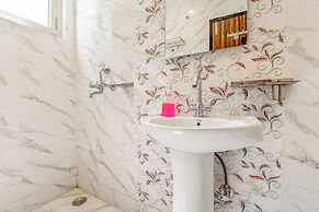 Fabhotel Pacific Inn