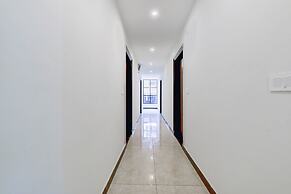 Fabhotel Pacific Inn