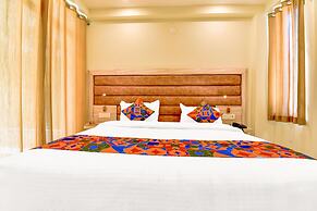 Fabhotel Pacific Inn