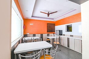 Fabhotel Vrj Residency