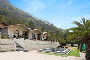 Fabhotel River Beach Resort