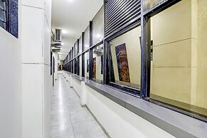 Fabhotel Maa Gayatri