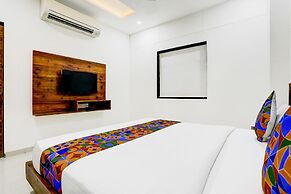 Fabhotel Maa Gayatri