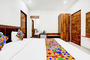 Fabhotel Maa Gayatri